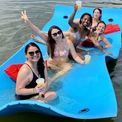 Bat City Boat Rentals - Girl's Weekend in Austin
