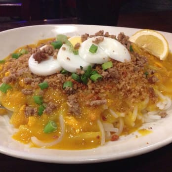 Gerry's Grill - Pancit Palabok - Filipino Near Me - Artesia, California