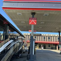 Newell Station - Sign Leading us to believe we can get gas.