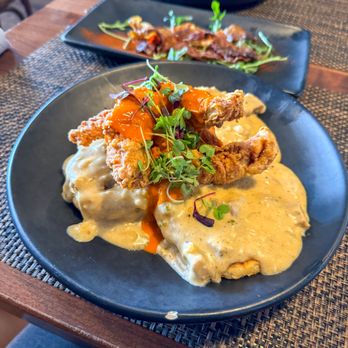 The Clinkscale - Hot Chicken & Biscuits - Breakfast & Brunch Near Me - Jerome, Arizona