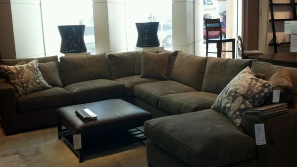 Crate & Barrel by null