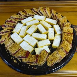 Janna's Market Grill - Catering Line:
Triple Berry and Lemon Bars