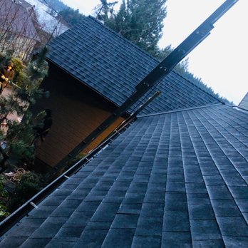 Buezo Contractors - the roof of a house - Roofing Near Me Buezo Contractors - the roof of a house - Roofing Near Me