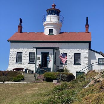 Battery Point Lighthouse - Lighthouse - Landmarks & Historical Buildings Near Me - Crescent City, California
