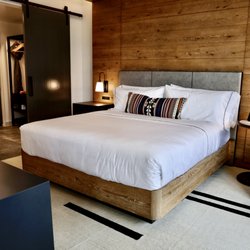 Canopy by Hilton San Antonio Riverwalk - Guest room suite at Canopy San Antonio