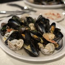 Carmello's Restaurant & Wine Bar - Seafood Pappardelle