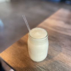 Empanada's Factory Latin Fusion - Batido de Guanabana (Fruit smoothie with water)