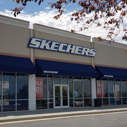 SKECHERS Warehouse Outlet