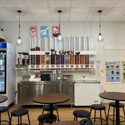 yumchaa - Ramen noodles selection and proteins