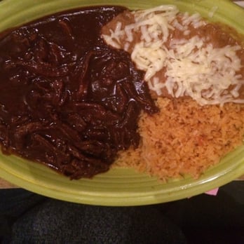 Maya Restaurant - Chile Rojo with rice and beans - Mexican Near Me - Berea, Ohio Maya Restaurant - Chile Rojo with rice and beans - Mexican Near Me - Berea, Ohio