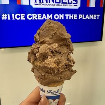 Handel's - Chocolate peanut butter brownie - Ice Cream & Frozen Yogurt Near Me - Livermore, California Handel's - Chocolate peanut butter brownie - Ice Cream & Frozen Yogurt Near Me - Livermore, California