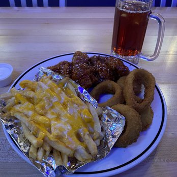 Hi Wings - 6 batter wing combo with onion rings and cheese fry combo - Chicken Wings Near Me - Austin, Texas Hi Wings - 6 batter wing combo with onion rings and cheese fry combo - Chicken Wings Near Me - Austin, Texas