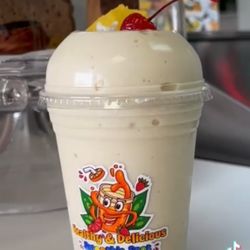 Healthy & Delicious smoothie Spot - Aloha piña colada smoothie