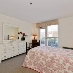 The Waterford at Virginia Beach - Aparment