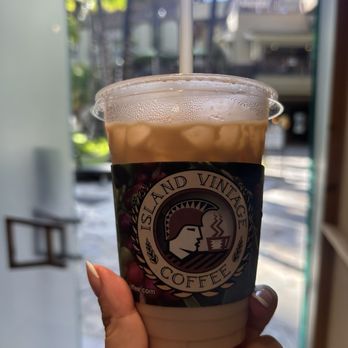 Island Vintage Coffee - Island latte - Acai Bowls Near Me - Honolulu, Hawaii