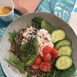 Cocobliss emporium - Poached Chicken Bowl