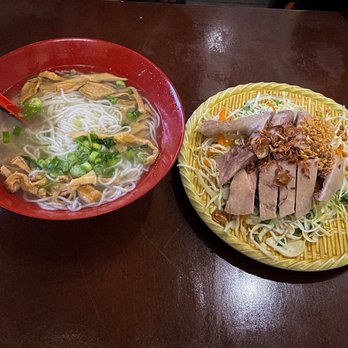 Vietnam House - Bun Mang Vit - Vietnamese Near Me - Tukwila, Washington