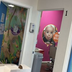 Western Dental & Orthodontics Kids - Dentist office