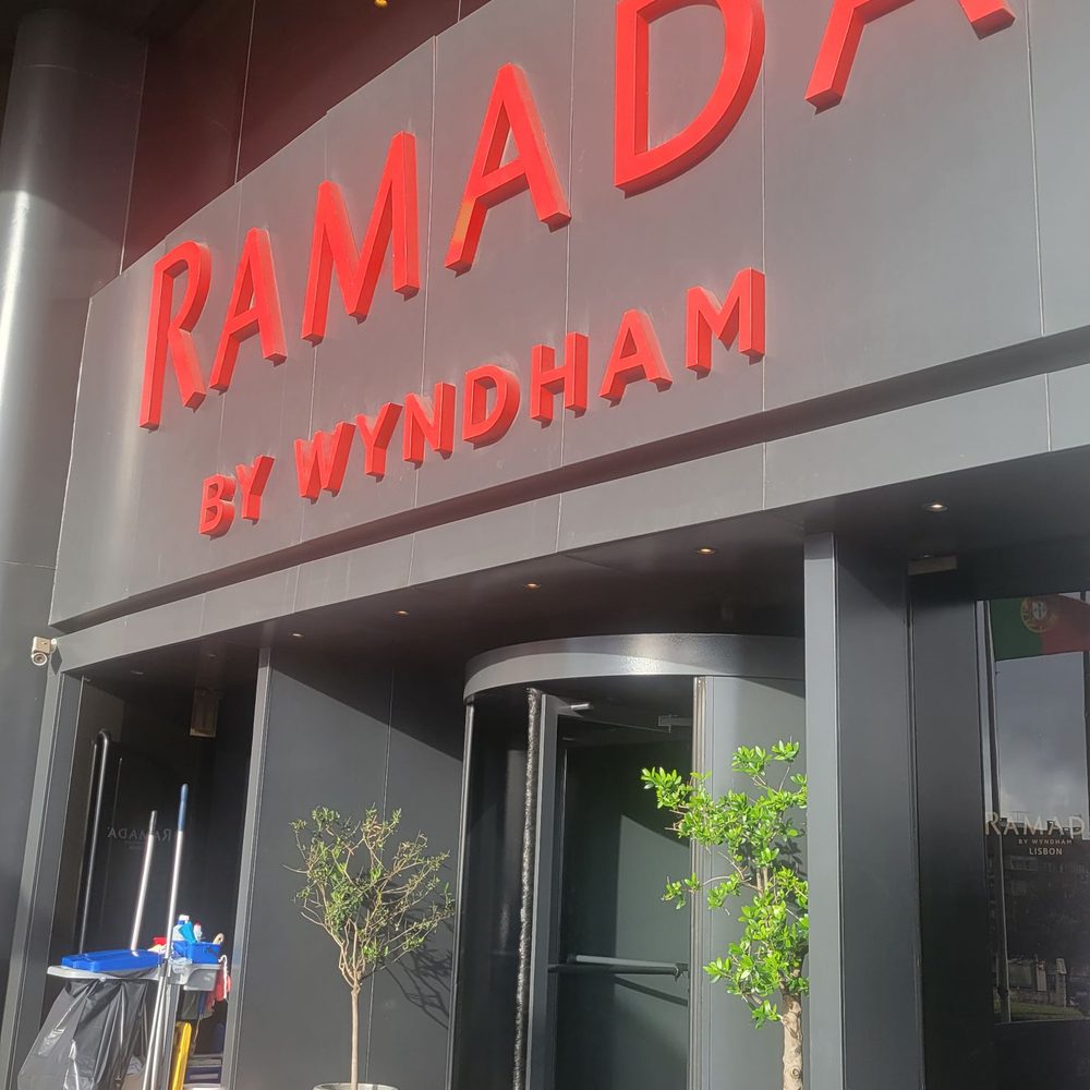 Ramada By Wyndham Lisbon - Close to the airport, great river views. - Hotels Near Me - Lisbon, 11