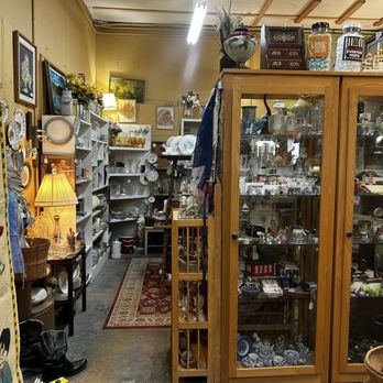 Rough & Ready Antiques - Antiques Near Me - Georgetown, Texas