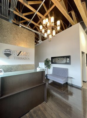 Jessica Keeney, REALTOR® - RE/MAX TerraSol by null