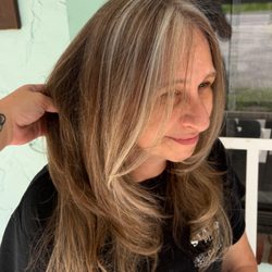 Superstar Salon - More white highlights!
