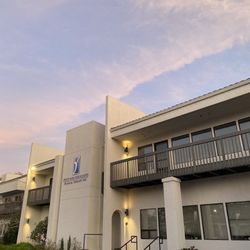 Peltz Physical Therapy - Outside