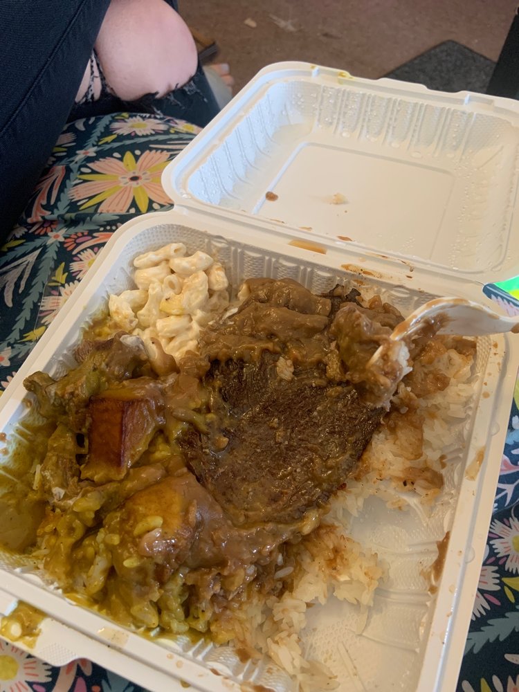 Food from Lee's Hawaiian Grill