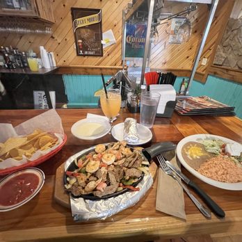 Plaza Nueva Mexican Grill - Mexican Near Me - Brooklyn, Ohio Plaza Nueva Mexican Grill - Mexican Near Me - Brooklyn, Ohio