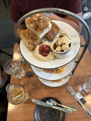 The Grey Jay by null