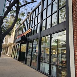 South Lake Avenue - Pet Food express