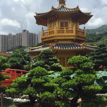 南蓮園池 - A landmark in the garden - Buddhist Temples Near Me - Hong Kong, HK