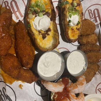 Black Angus Steakhouse - Wagon Wheel sampler - Steakhouses Near Me - Torrance, California Black Angus Steakhouse - Wagon Wheel sampler - Steakhouses Near Me - Torrance, California