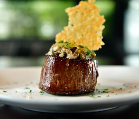 Fleming’s Prime Steakhouse & Wine Bar by null