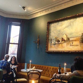 Maison Selby - Inside - French Near Me - Toronto, Ontario Maison Selby - Inside - French Near Me - Toronto, Ontario