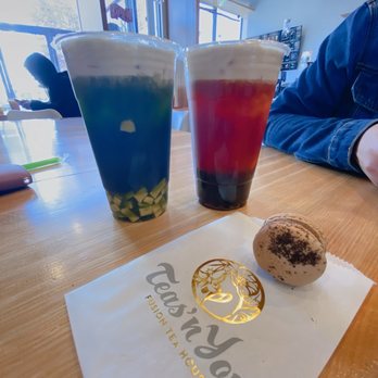 Teas'n You - Green Thai tea and Thai tea (before we shook it) - Bubble Tea Near Me - Vienna, Virginia Teas'n You - Green Thai tea and Thai tea (before we shook it) - Bubble Tea Near Me - Vienna, Virginia