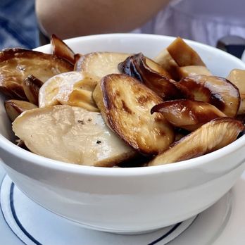 Lure Fishbar - Mushroom - Seafood Near Me - New York, New York