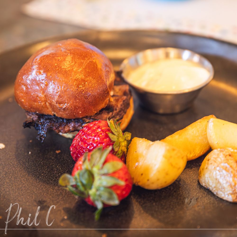 Magic Key Terrace - Magic Key Holder Dining - Kids' Slider (Burger) Meal $12 - would be better with two sliders - Wine Bars Near Me - Anaheim, California