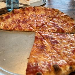 Regular 16" cheese pie, great! Regular 16" cheese pie, great!