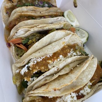 Xochi - Tinga tacos and Steak tacos - Food Trucks Near Me - Issaquah, Washington Xochi - Tinga tacos and Steak tacos - Food Trucks Near Me - Issaquah, Washington