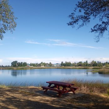 Willow Hill Reservoir Community Park - Parks Near Me - Folsom, California