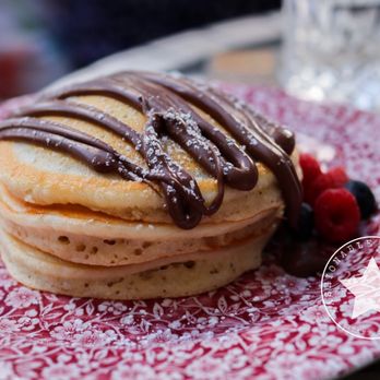 Little Hen - Nutella pancakes (SOO FLUFFY) - Breakfast & Brunch Near Me - Miami, Florida
