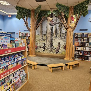 Barnes & Noble - Storytime area for kids - Bookstores Near Me - Valencia, California Barnes & Noble - Storytime area for kids - Bookstores Near Me - Valencia, California