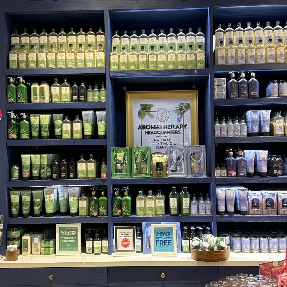Bath & Body Works - Cosmetics & Beauty Supply Near Me - Schaumburg, Illinois Bath & Body Works - Cosmetics & Beauty Supply Near Me - Schaumburg, Illinois