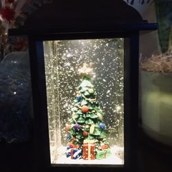 Vintage on Central - The cool Christmas snow globe I bought.