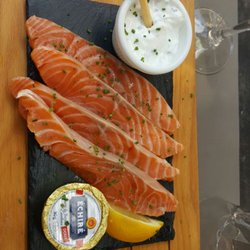 Le Bistrot des Philosophes - Saumon fumé maison et son beurre d'Echiré