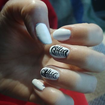 Venus Nails - Regular polish manicure, with design - Nail Salons Near Me - Las Vegas, Nevada Venus Nails - Regular polish manicure, with design - Nail Salons Near Me - Las Vegas, Nevada