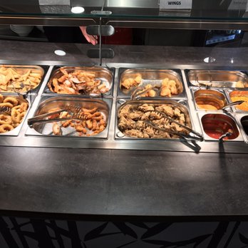 Thai Gourmet - Die gebackenen Speisen wirken ebenfalls sehr frisch. Die Krusten außen waren sehr knusprig und nicht wabbelig. - Thai Near Me - Hamburg, HH