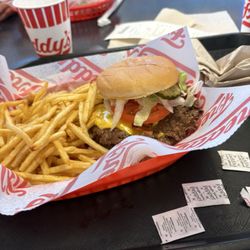 Freddy's Frozen Custard & Steakburgers