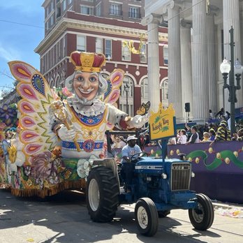 Lafayette Square - Rex Parade Butterfly King float - Parks Near Me - New Orleans, Louisiana